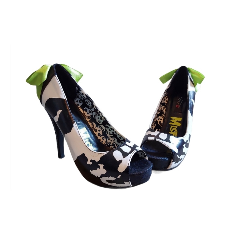 Iron Fist -Misfits Fiend Club heels with Green bow